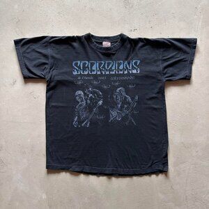 vintage y2k scorpions tour band tshirt